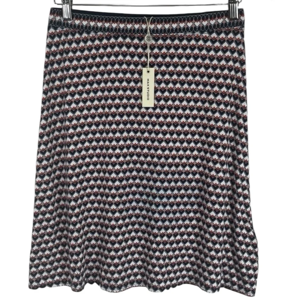 NWT MAX STUDIO A-LINE SKIRT GEOMETRIC PRINT SIZE XS